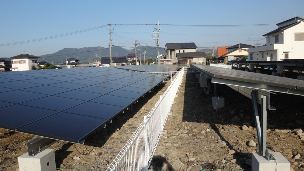 太陽光設置のための基礎工事